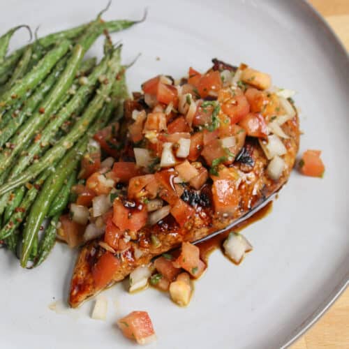 Bruschetta chicken and parmesan green beans.