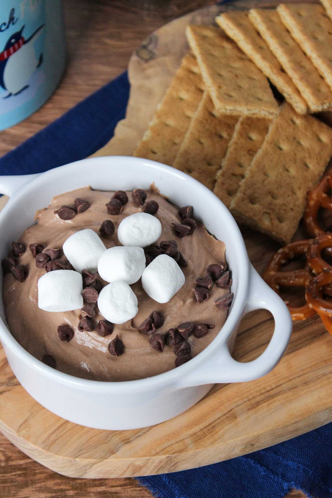 Hot chocolate dip with graham crackers.